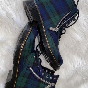 Plaid Dr. Martens combat boot BRAND NEW NEVER BEEN WORN